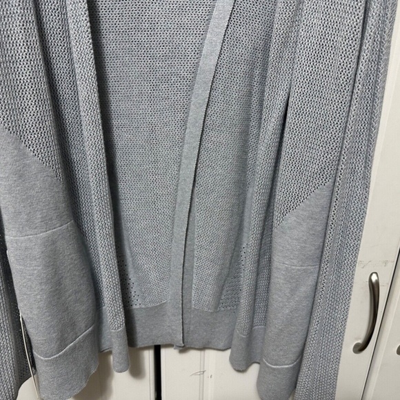Lululemon Still Movement Wrap Size:6 - Picture 8 of 12